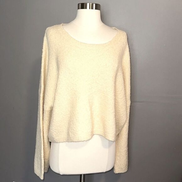 4th & Reckless - Kairo Bell Sleeve Bouclé Sweatshirt (New from Nordstrom) sz L - Picture 6 of 10